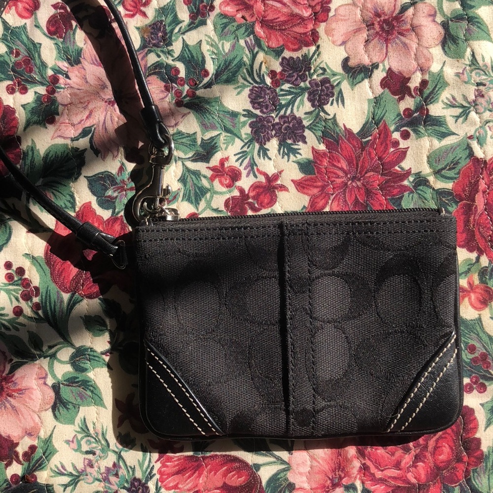 LIKE NEW Black Coach Wristlet